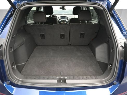 Used 2023 Chevrolet Equinox LT image 28