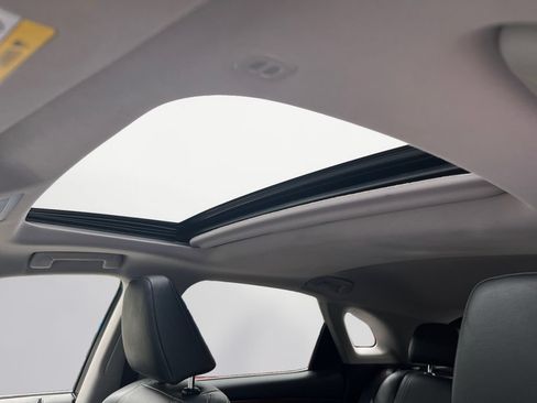 Used 2018 Lexus RX 350 AWD w/ Premium Package image 17