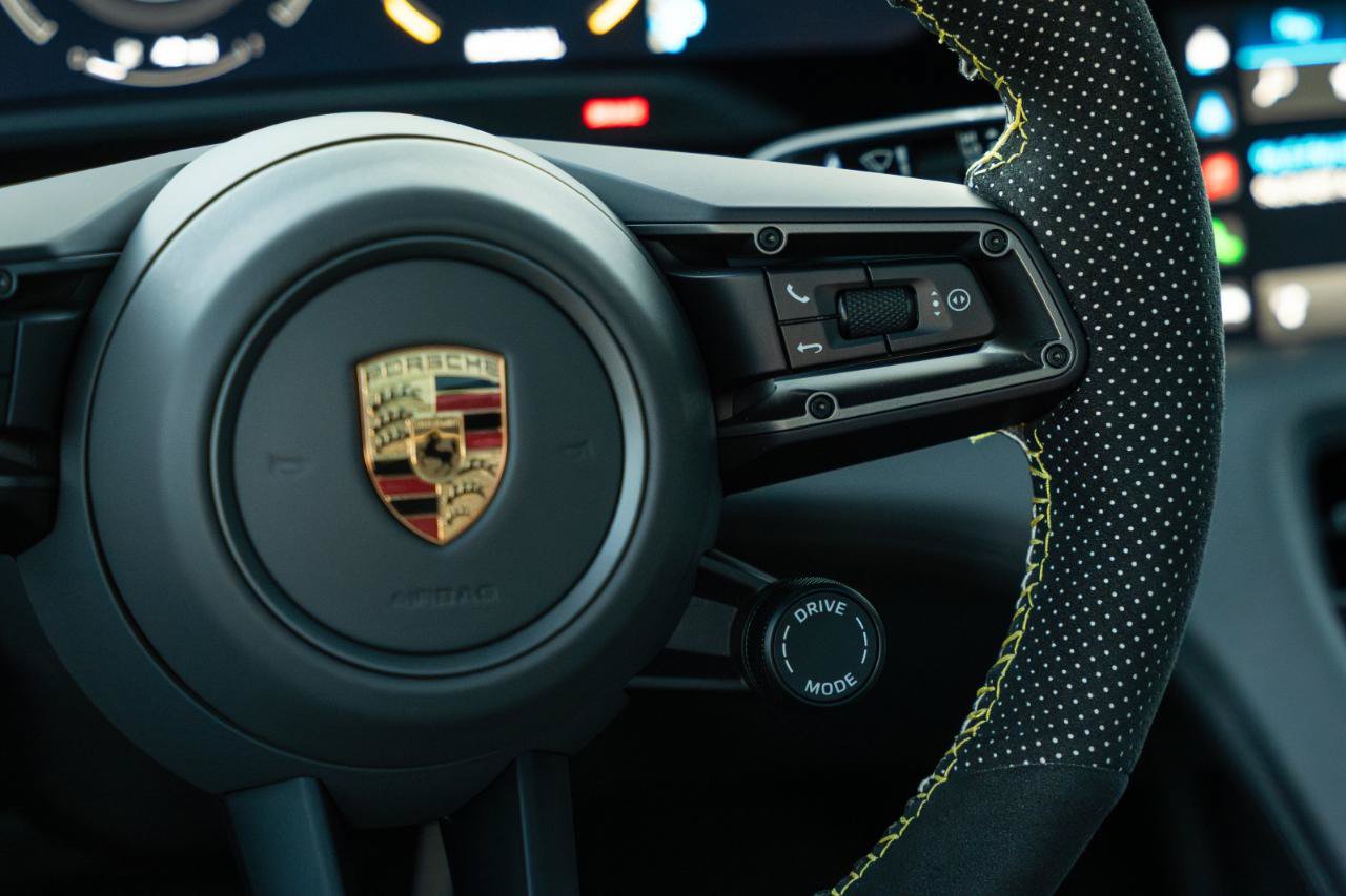 Used 2022 Porsche Taycan Turbo S AWD/4WD image 58