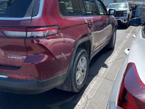 Used 2023 Jeep Grand Cherokee L Laredo image 5