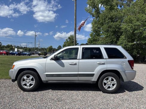 Used 2006 Jeep Grand Cherokee Laredo image 1