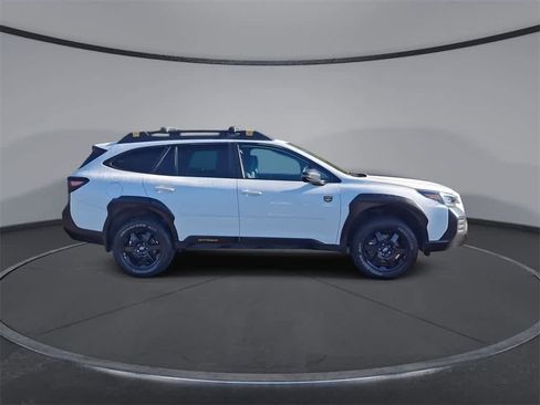 Used 2022 Subaru Outback Wilderness image 9