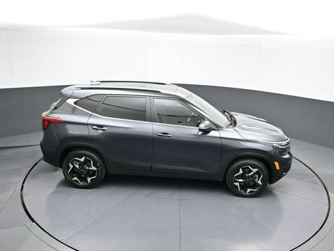 Certified 2024 Kia Seltos EX AWD/4WD image 37