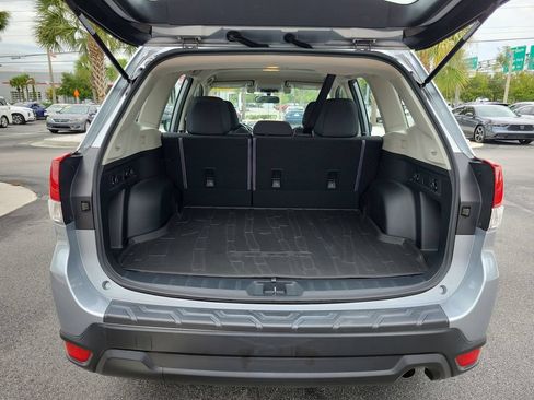 Used 2021 Subaru Forester AWD/4WD image 12