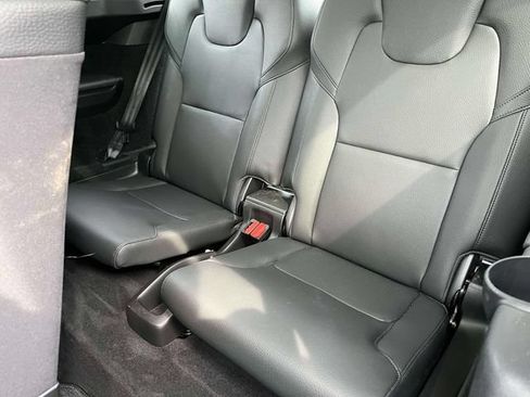 Certified 2023 Volvo XC90 B6 Plus AWD/4WD image 13