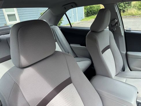 Used 2013 Toyota Camry LE FWD image 17