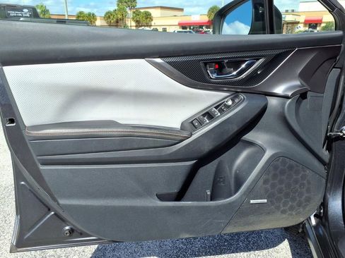 Used 2018 Subaru Crosstrek 2.0i Limited AWD/4WD image 19