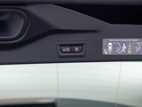 New 2026 BMW X5 xDrive40i w/ Executive Package image 31