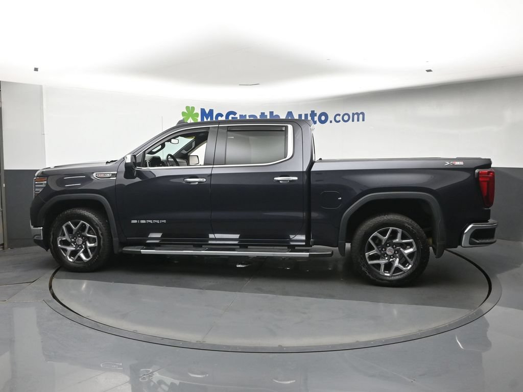 Used 2023 GMC Sierra 1500 SLT w/ SLT Premium Plus Package AWD/4WD image 24