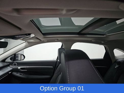 Used 2025 Hyundai Sonata Limited image 4