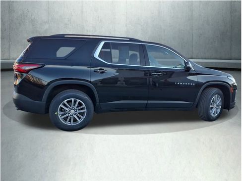 Used 2023 Chevrolet Traverse LT image 27