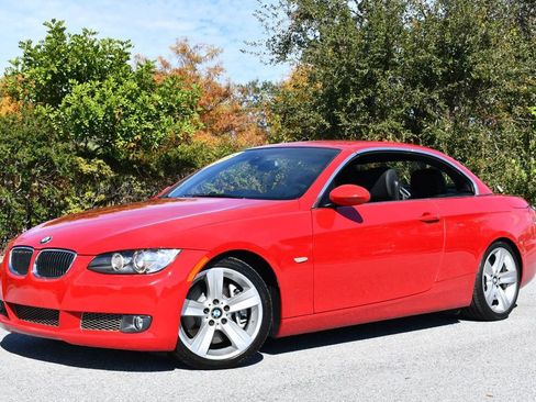 Used 2008 BMW 335i Convertible image 26