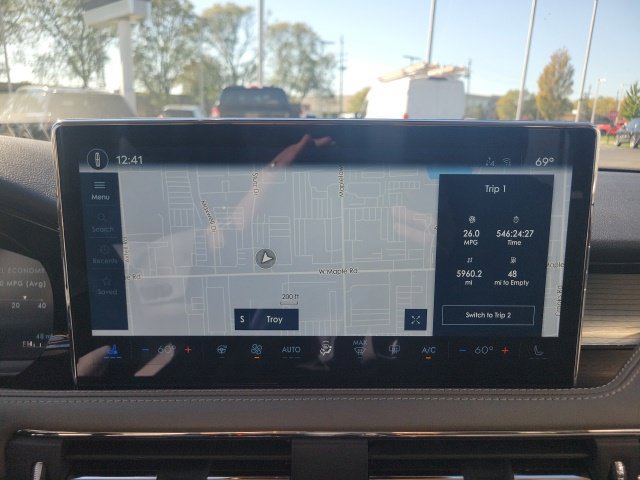 Certified 2024 Lincoln Corsair AWD image 36