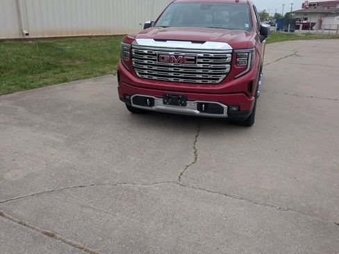 Used 2023 GMC Sierra 1500 Denali w/ Technology Package image 3