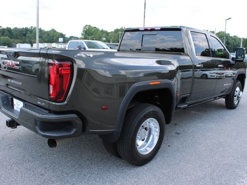 Used 2023 GMC Sierra 3500 SLT w/ SLT Convenience Package AWD/4WD image 6