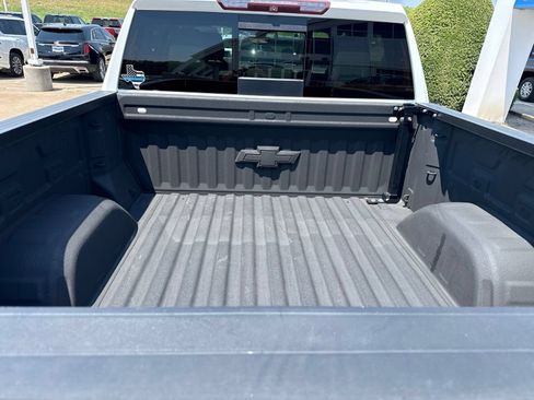 Used 2019 Chevrolet Silverado 1500 LTZ w/ LTZ Premium Package AWD/4WD image 9