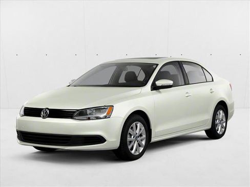 Used 2013 Volkswagen Jetta Sedan FWD image 1