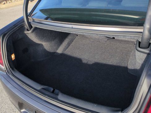 Used 2023 Chrysler 300 Touring w/ Sport Appearance Package image 25