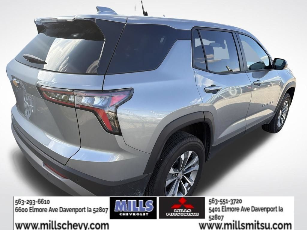 Used 2025 Chevrolet Equinox LT FWD image 3