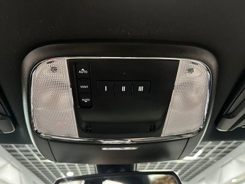 Used 2023 Dodge Charger Scat Pack RWD image 25
