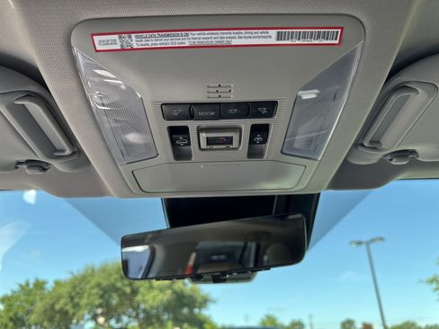 New 2025 Toyota RAV4 Limited w/ Advanced Technology Package AWD/4WD image 22