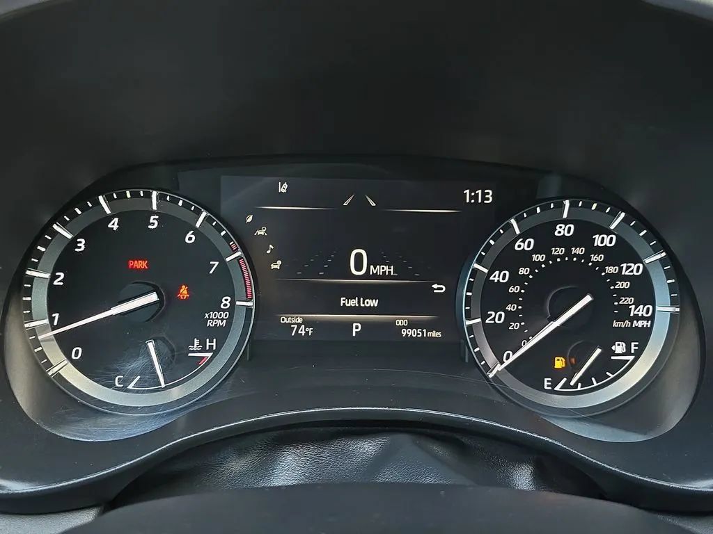 Used 2021 Toyota Highlander XSE AWD/4WD image 27
