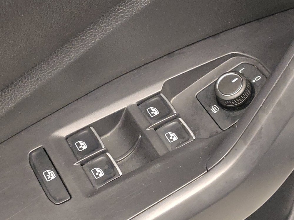 Used 2025 Volkswagen Jetta S FWD image 27