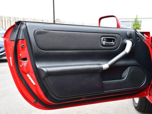 Used 2001 Toyota MR2 RWD image 14