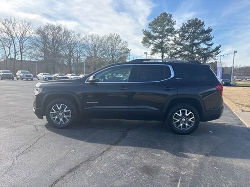 Used 2023 GMC Acadia SLT image 17