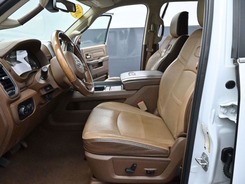 Used 2022 RAM 2500 Limited AWD/4WD image 12