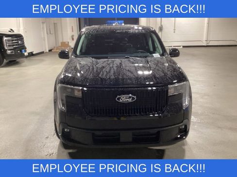 New 2026 Ford Maverick Lobo AWD/4WD image 9