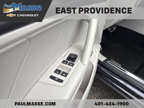 Used 2022 Volkswagen Tiguan SE R-Line AWD/4WD image 10