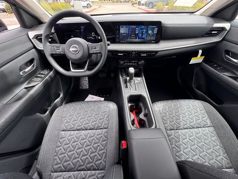 New 2026 Nissan Kicks SV AWD/4WD image 19
