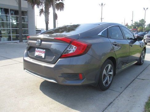 Used 2019 Honda Civic LX image 3