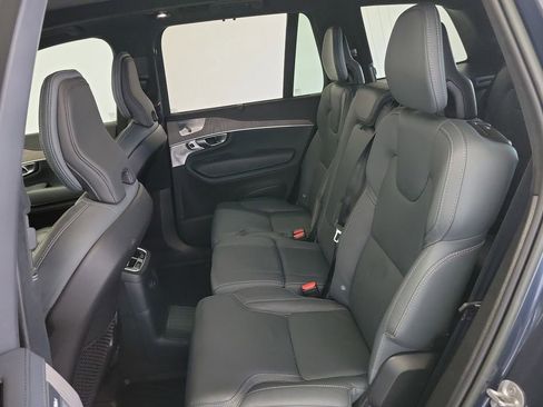 Used 2023 Volvo XC90 T8 Ultimate w/ Lounge Package AWD/4WD image 13