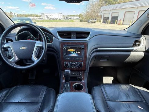 Used 2014 Chevrolet Traverse LT w/ LPO, 'HIT The Road' Package image 3