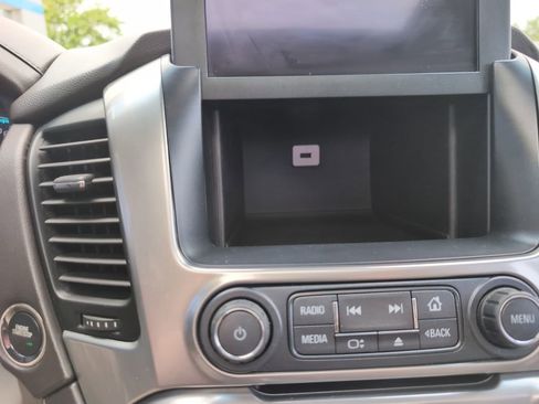 Used 2017 Chevrolet Tahoe Premier AWD/4WD image 28