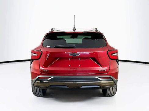 Used 2024 Chevrolet Trax ACTIV w/ Driver Confidence Package FWD image 5