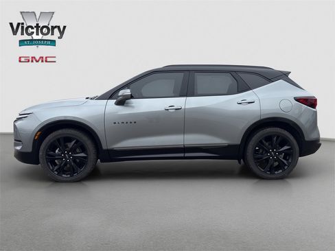 Used 2023 Chevrolet Blazer RS w/ Driver Confidence II Package image 5