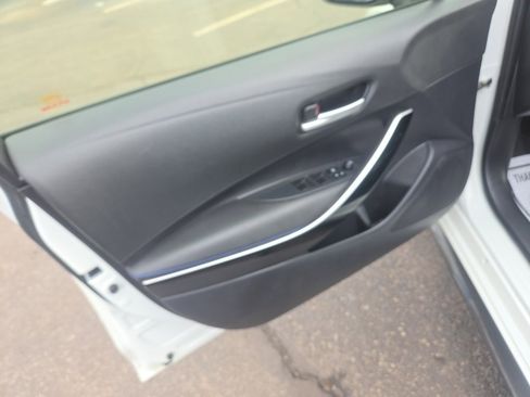 Used 2020 Toyota Corolla XSE image 13