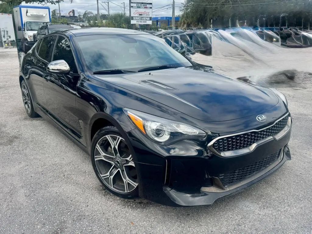 Used 2020 Kia Stinger GT-Line RWD image 2