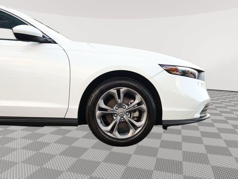 Used 2024 Honda Accord EX image 9