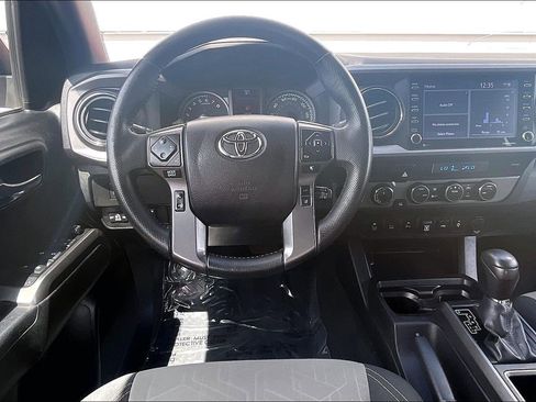 Used 2022 Toyota Tacoma TRD Off-Road w/ Technology Package image 6