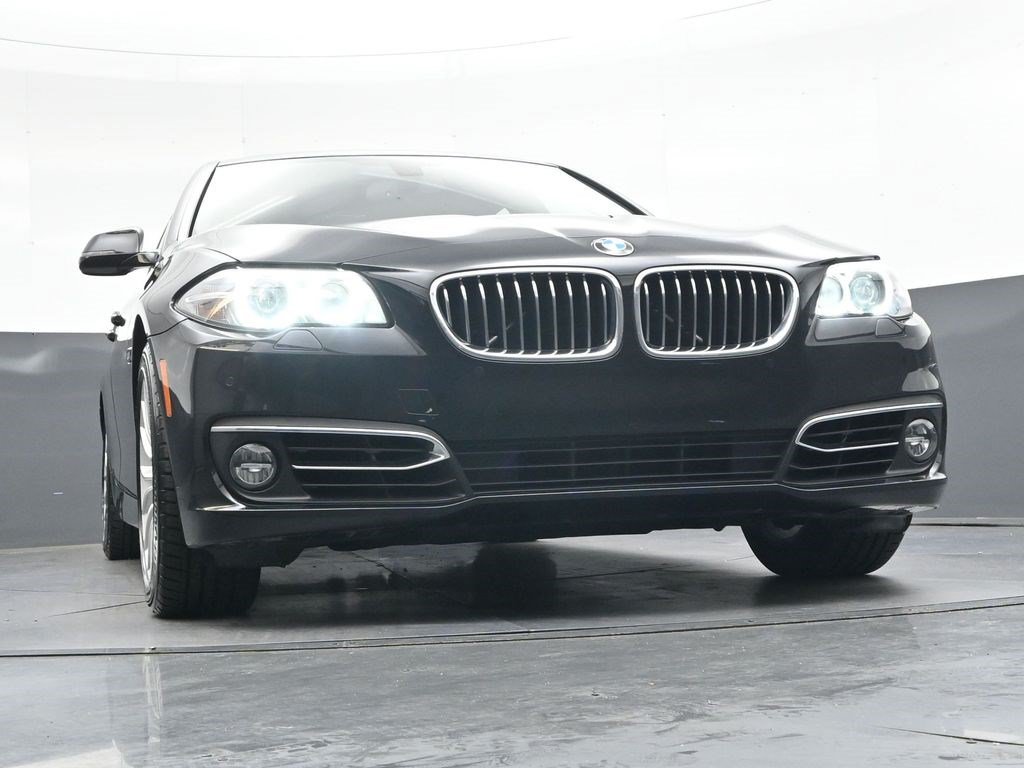 Used 2014 BMW 528i xDrive Sedan AWD/4WD image 35