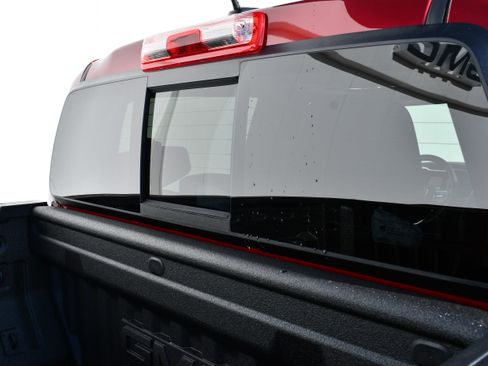 New 2026 GMC Canyon Elevation w/ Convenience Package image 9