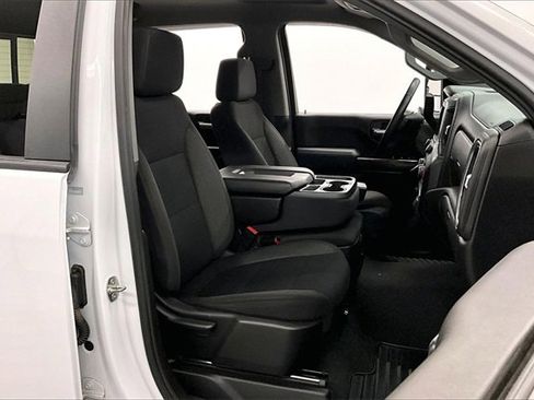 Used 2020 Chevrolet Silverado 2500 LT w/ Convenience Package image 7