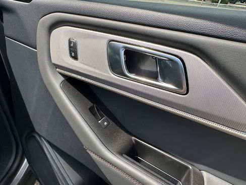 New 2026 Ford Explorer Active w/ Active Comfort Package RWD image 19