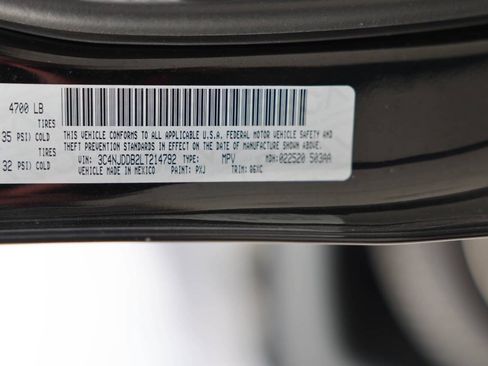 Used 2020 Jeep Compass Trailhawk AWD/4WD image 38
