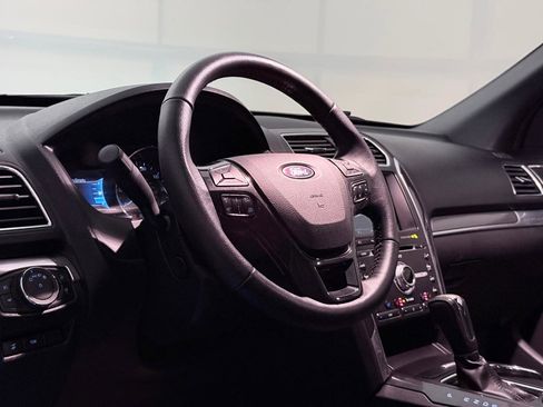 Used 2018 Ford Explorer Sport w/ Equipment Group 401A image 19