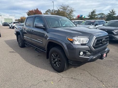 Used 2021 Toyota Tacoma SR5 image 11